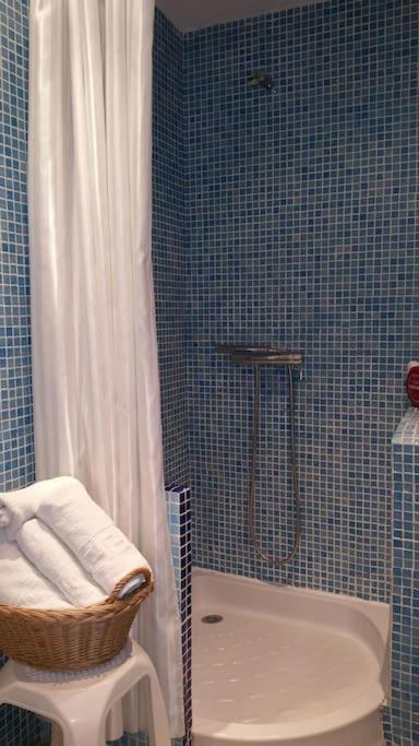 Seafront Apartment With Open-Air Heated Pool Fuengirola Buitenkant foto